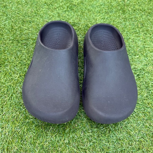 Crocs Mellow Recovery Clogs Mules Comfort Shoes Black Size M6 W8 - Picture 2 of 6